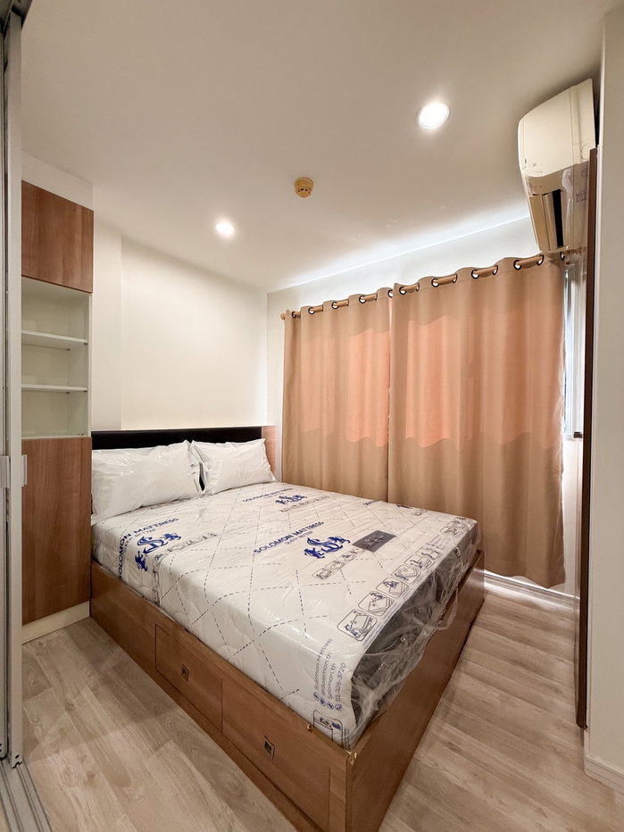 picture Lumpini Condo Town Raminthra - Latplakhao For Rent - 1/10
