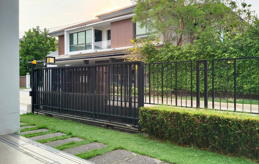 รูป ประกาศขายด่วน! บ้านเดี่ยวหลังใหญ่ สภาพดี หมู่บ้าน เดอะแกรนด์ พระราม 2 - รูปที่ 6/37