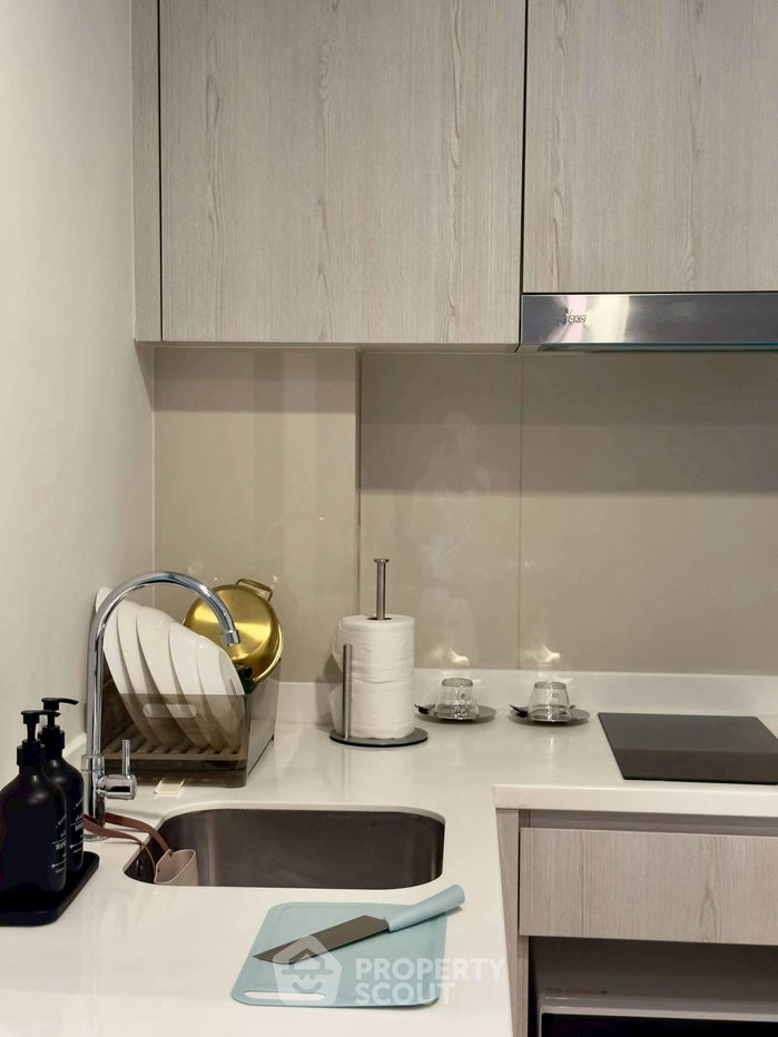 picture 1-BR Condo at Life One Wireless near BTS Phloen Chit (ID 2990658) - 4/9