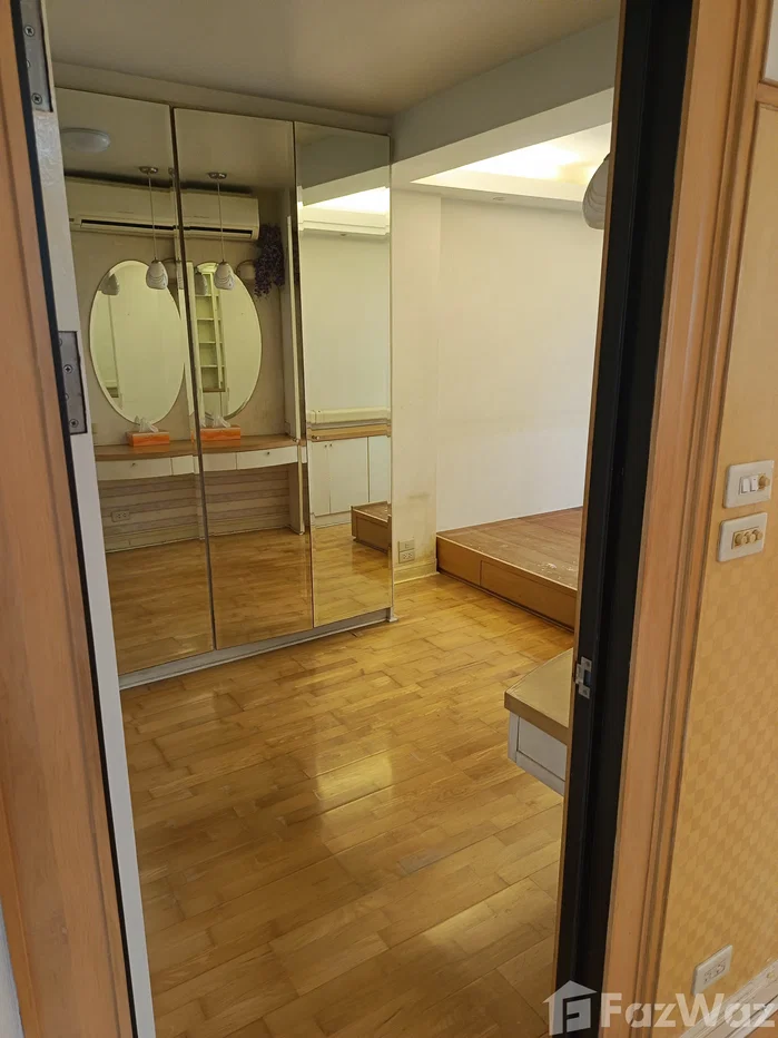 picture 1 Bedroom Condo for sale at Pipat Place  6460078 - 12/37