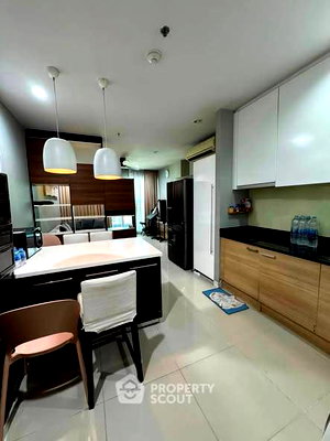 คอนโดให้เช่า : คอนโด 2-ห้องนอน ที่ เซอร์เคิล คอนโดมิเนียม ใกล้ MRT เพชรบุรี (ID 2992510)