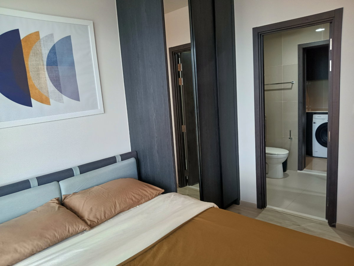 picture XT HuaiKhwang | 1 Bed 35 Sq.m. | 28th FL., **Rent 22,000 THB** Viewing Add Line ID : @property.ma - 17/18