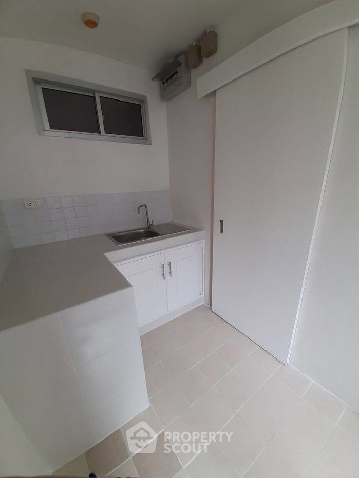 picture 2-BR Condo at Condo One Ratchada-Ladprao near MRT Ratchadaphisek (ID 966318) - 3/8