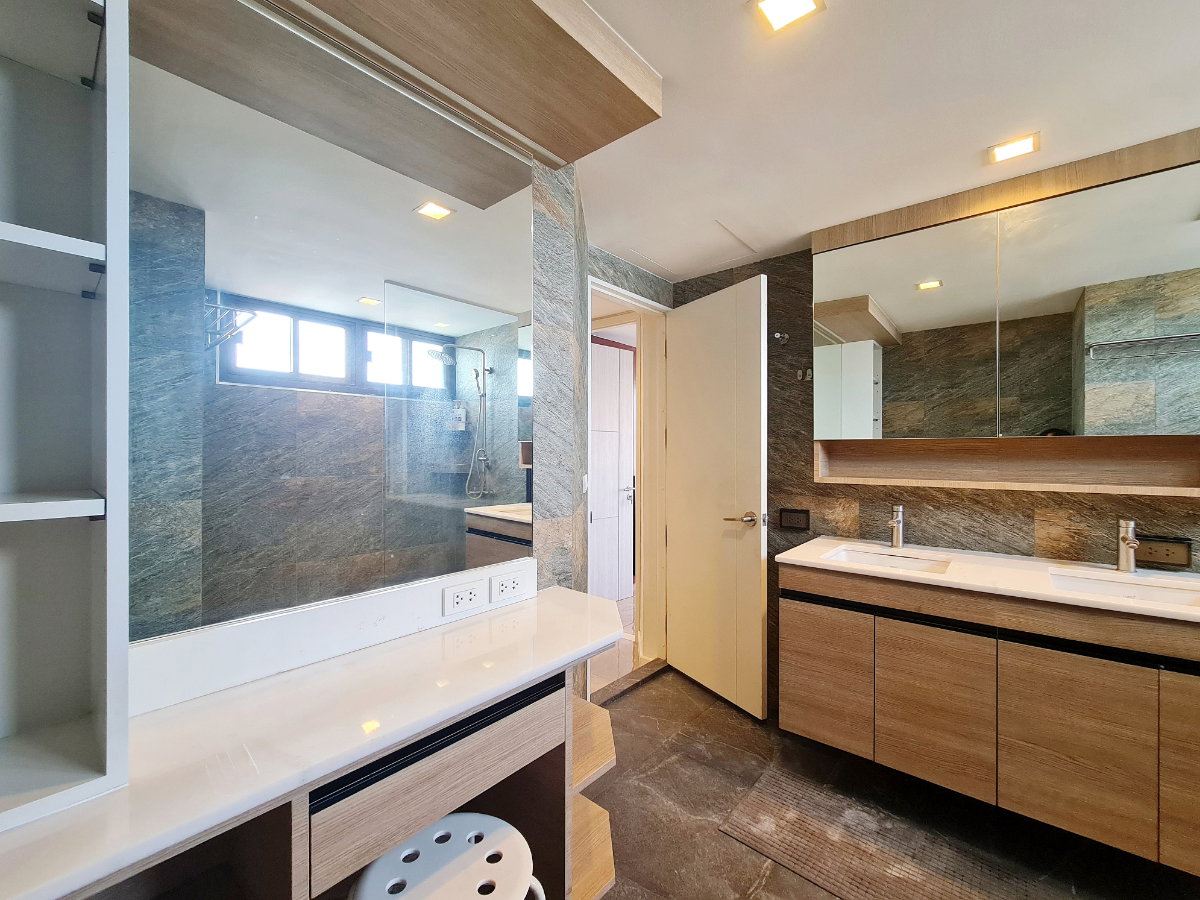 picture Asoke Tower: Renovated Pet-Friendly Residence, 3-BR Open Views in Asoke–Petchaburi - 13/27