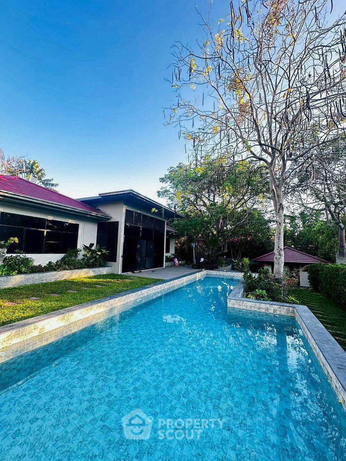 รูป วิลล่า 4-ห้องนอน ใกล้ เมืองพัทยา (ID 2993141) - รูปที่ 14/18
