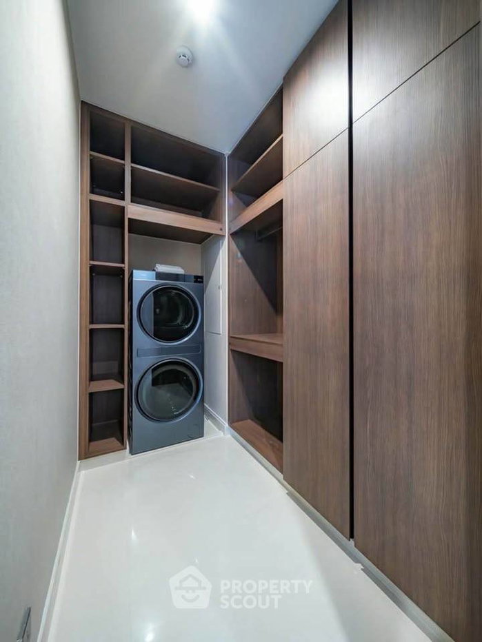 picture 3-BR Condo at Q1 Sukhumvit near BTS Nana (ID 2942537) - 2/9