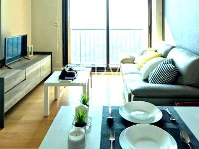 Condos for rent :  1 Bed Large Room High Fl. 25+ City View Fully furnished Good Location Close To MRT Phahon Yothin 500 m.   @ Equinox Phahol Vibha