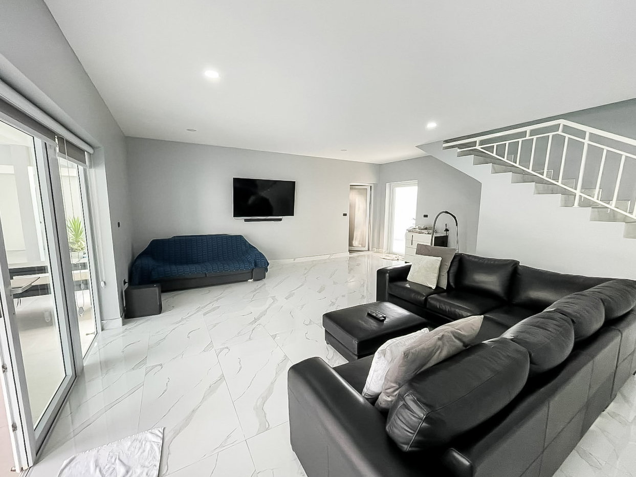 รูป Pool Villa for Sale Thung Klom East Pattaya 3 Bedroom - รูปที่ 4/23