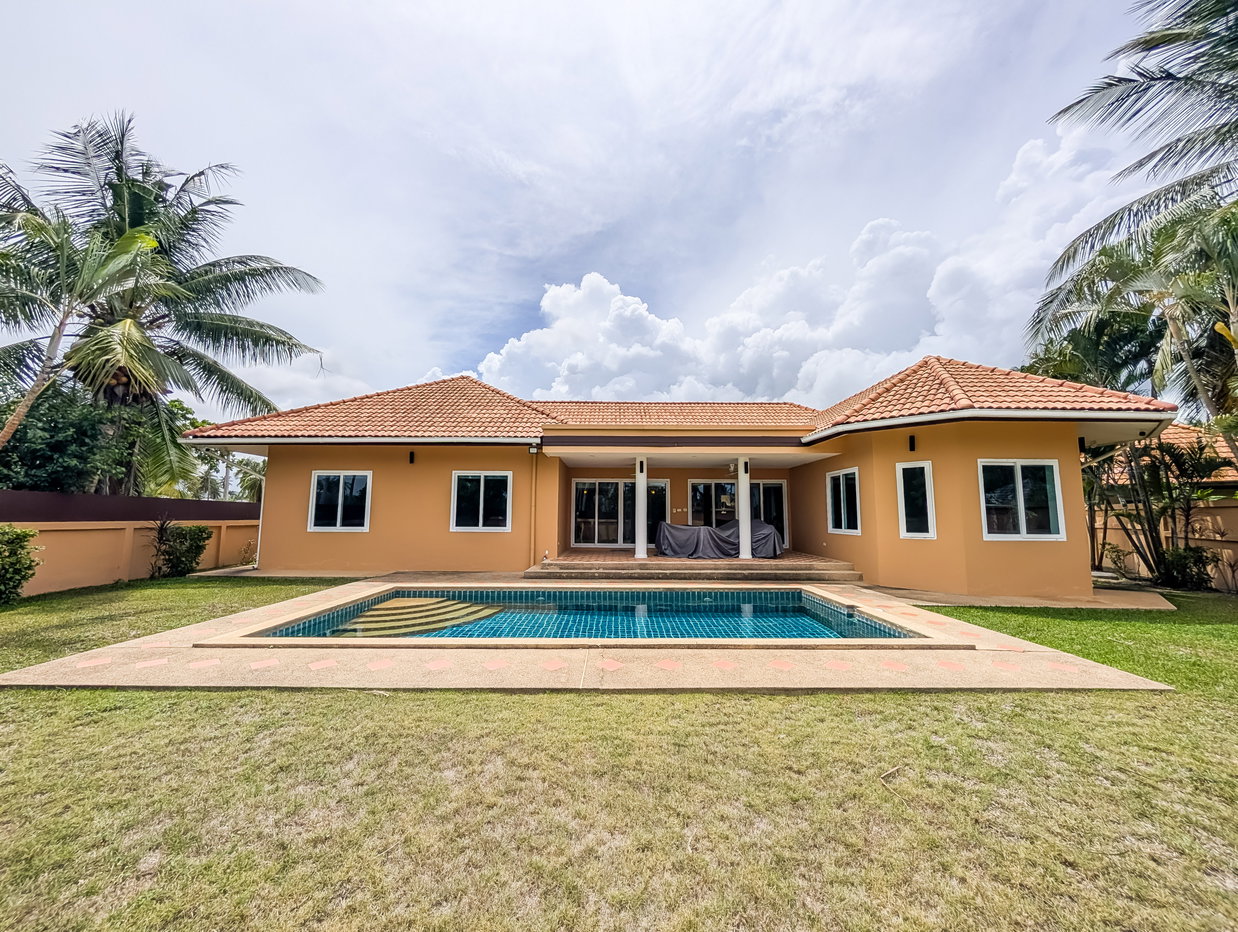 รูป Luxury Pool Villa for Sale Huay Yai East Pattaya - รูปที่ 1/20