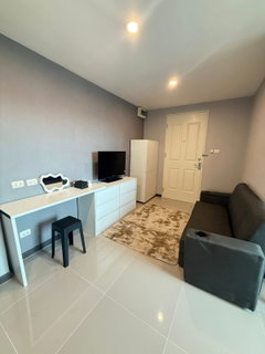 รูปภาพ R706/ให้เช่า แฮปปี้ คอนโด รัชดา 18 (Happy Condo Ratchada 18) ห้องมุมส่วนตัว ไม่เคยปล่อยเช่า ฟรี! บริการทำความสะอาดและล้างแอร์