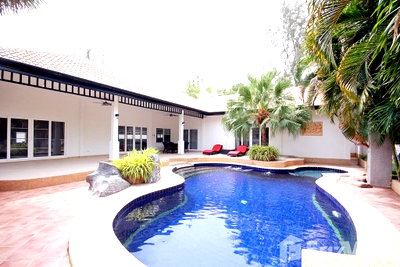 Houses for sale Hua Hin Prachaubkirikhan : 4 Bedroom Villa for sale at Nature Valley Estates  77803