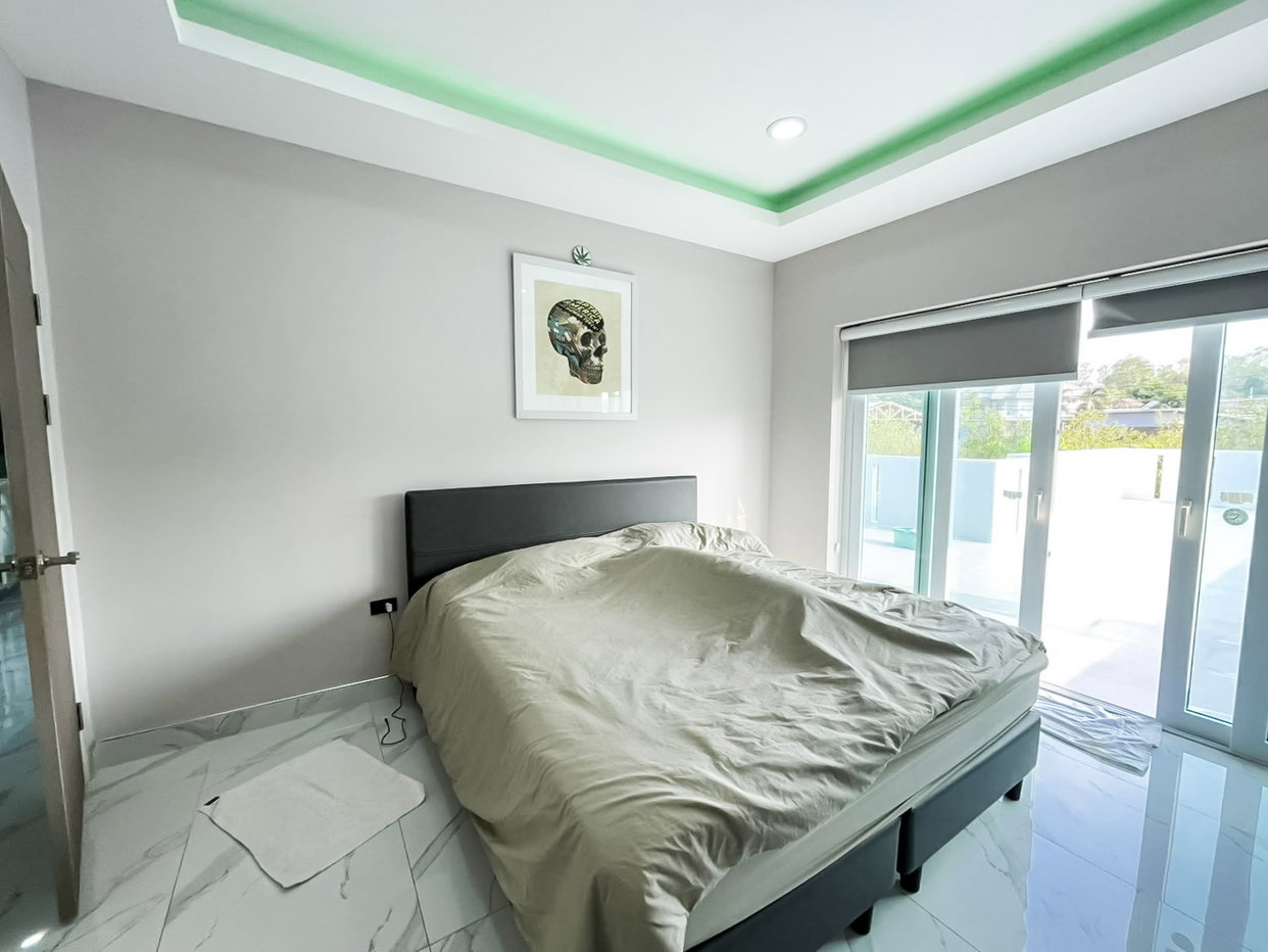 รูป Pool Villa for Sale Thung Klom East Pattaya 3 Bedroom - รูปที่ 11/23
