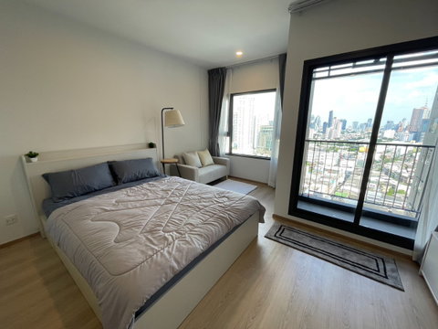 🌆💎 FOR RENT: Life Rama 4–Asoke — HIGH-FLOOR MODERN CITY LIVING!  💰 Rental Price: 26,000 THB/month!!  