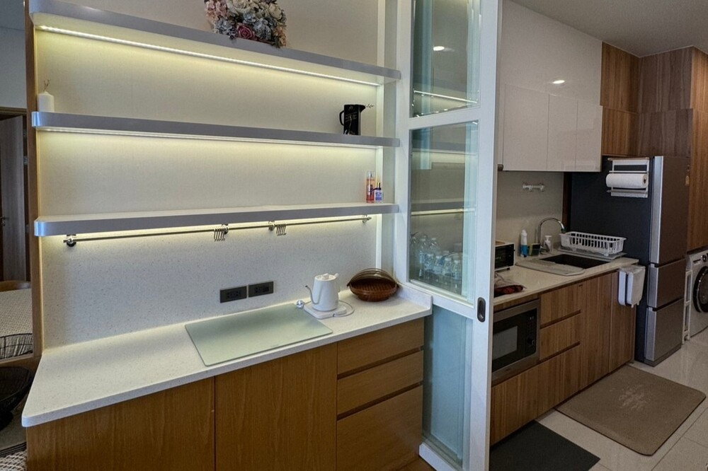 รูป เช่าด่วน !! Siamese Exclusive Sukhumvit 31, 1 นอน, 1 น้ำ, ชั้นสูง 10++, ห้องกว้าง, ลิฟท์ส่วนตัว, ทำเลดี !!🔥Code C20230600151 แต่งครบ, พร้อมเข้าอยู่📣 - รูปที่ 5/8