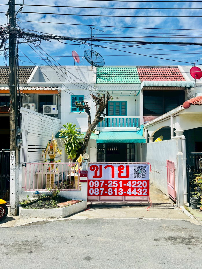 รูป ขายทาวน์เฮาส์ ต้นซอย นวมินทร์ 131 หมู่บ้านชื่นกมลนิเวศน์ 3 ติดจุดตัดแยกถนน รัชดา-รามอินทรา  - รูปที่ 1/12