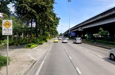 ที่ดิน เกษตร : ขายที่ดินพร้อมสิ่งปลูกสร้าง ถนนสังคมสงเคราะห์ ใกล้ Central EastVille