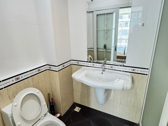 picture CC Condominium 1 Pattaya 2 Bedroom Condo for Rent - 10/11