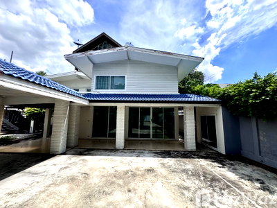Houses for rent Watthana : 2 Bedroom House for rent in Khlong Tan Nuea, Bangkok  1958857