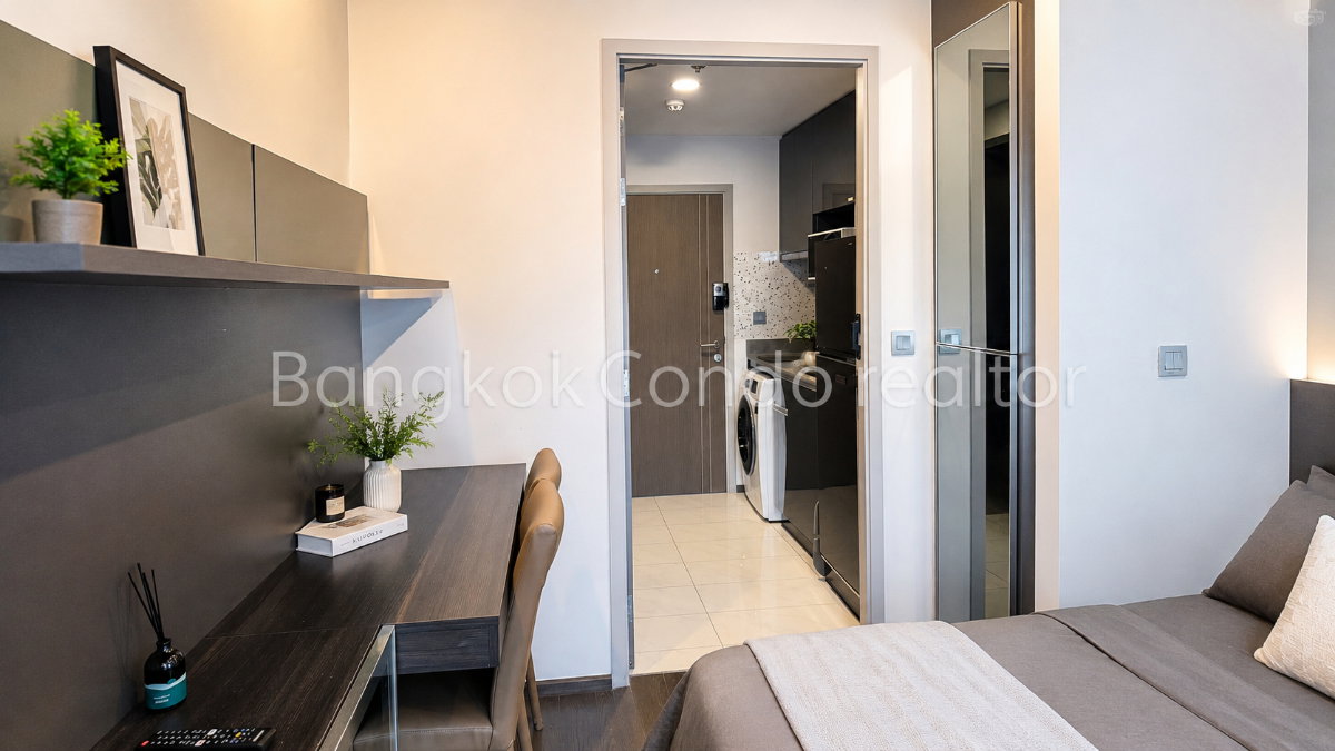 picture 🍀🍀🍀 Cozy Room 🍀 For Rent 📍 IDEO Q Siam – Ratchathewi 🌸 🚆 📲 Line: @rent2022 ✨ Ready to Move In 🔖 Code: A11590 - 7/12