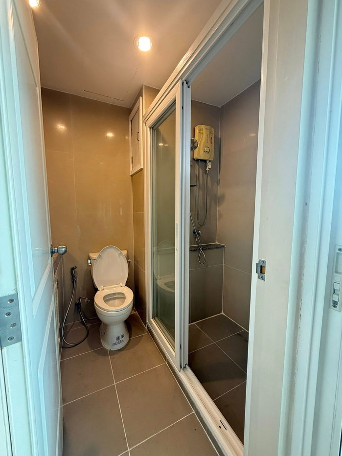 picture R706/For Rent: Happy Condo Ratchada 18 – Private Corner Unit, Never Been Rented Before! (Free Cleaning & AC Service) - 4/9