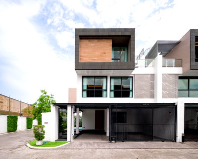 บ้านเดี่ยว ม.เกษมบัณฑิต พัฒนาการ : ขายพูลวิลล่า Prime Nine Ekamai ใจกลางเอกมัย-ทองหล่อ Fully Furnished | พร้อมเข้าอยู่ โครงการ Exclusive เพียง 15 หลัง