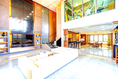 Houses for sale Bang Lamung Chonburi : Luxury Pool Villa for Sale East Pattaya