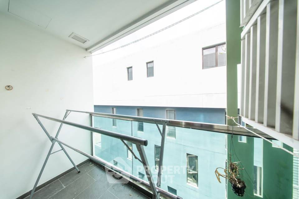 picture 1-BR Condo at Tidy Deluxe Sukhumvit 34 near BTS Thong Lor (ID 2996811) - 9/12