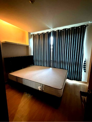 Condos for rent : S167 Condo for rent: Emerald Residence Ratchada, ready to move in, fully furnished with appliances, near MRT Huai Khwang.