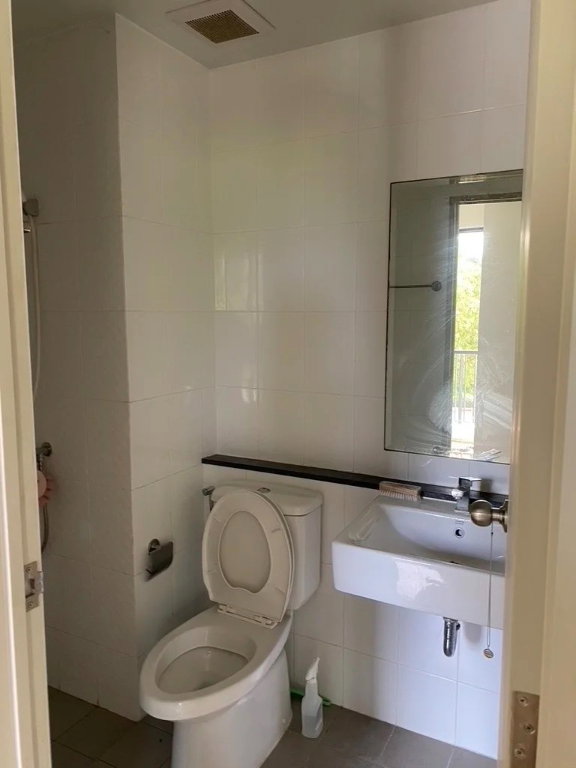 picture 🏡 Urgent Sale! UNIO Sukhumvit 72 Condo – Only 600m from BTS Bearing - 5/5