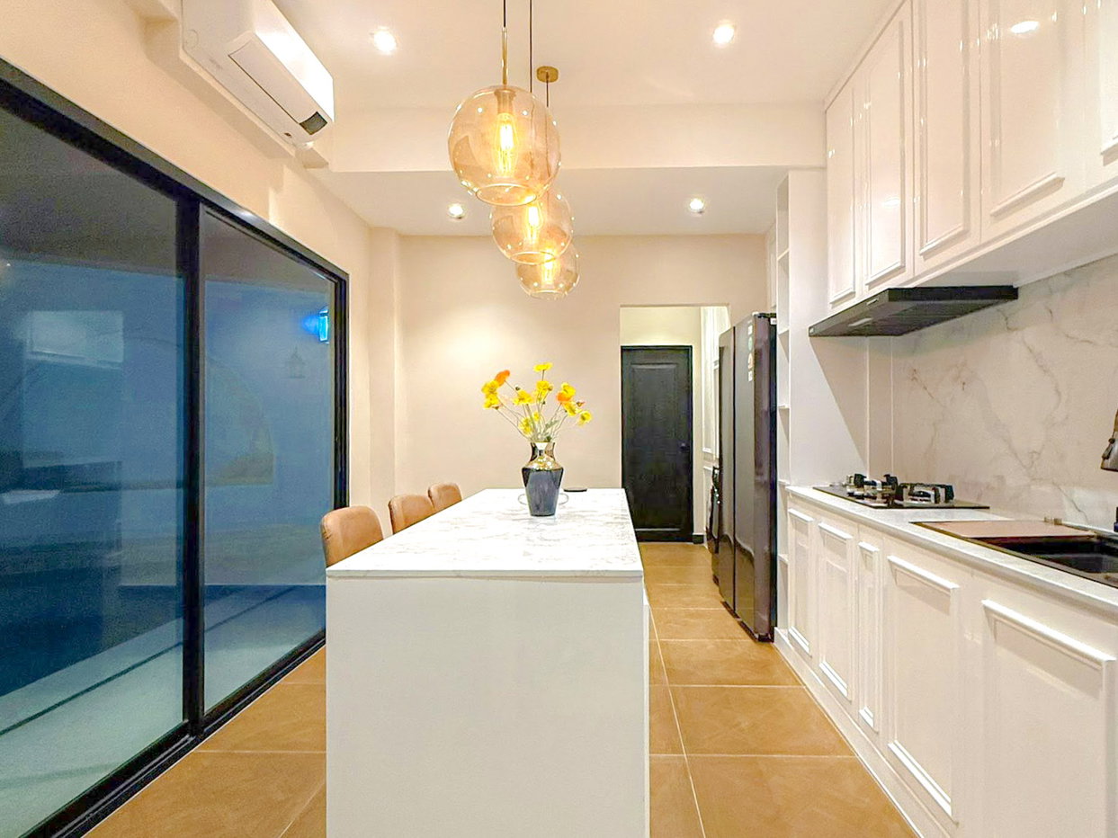 รูป Luxury Pool Villa for Sale Khao Talo East Pattaya Corner House - รูปที่ 2/18