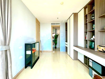 Condos for sale : The Riviera Jomtien Condo for Sale Sea View Corner