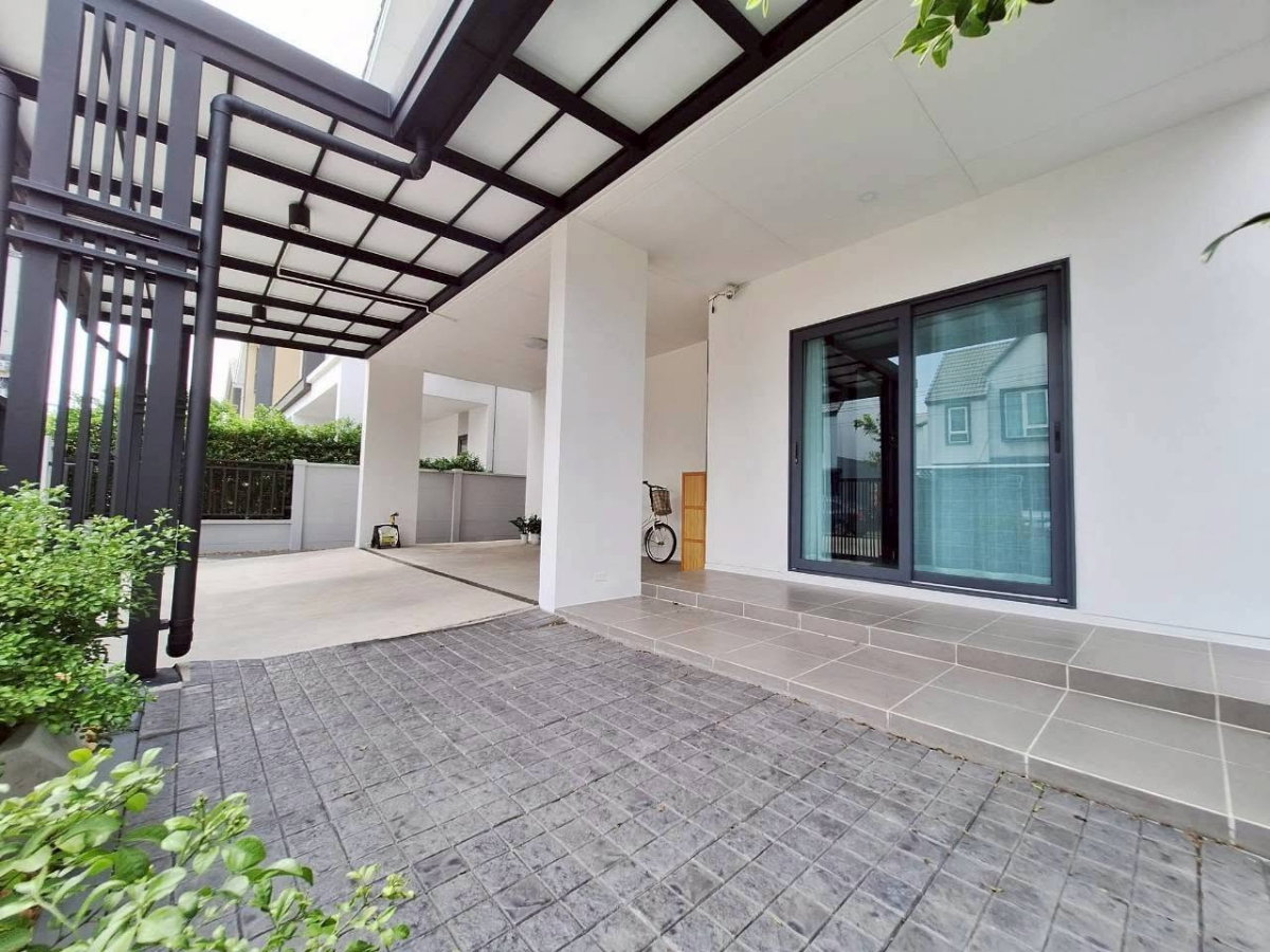 รูป ให้เช่า บ้านเดี่ยว SENSE Village บางนา-สุวรรณภูมิ หน้ากว้าง: 8 เมตร – จอดรถได้ 2 คัน 4นอน 3น้ำ 39.2 ตารางวา - รูปที่ 15/19