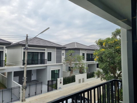 🏡✨ ให้เช่าบ้านแฝด Britania วงแหวน–หทัยราษฎร์ บ้านใหม่สไตล์ Modern British Luxury ตกแต่งสวย พร้อมเข้าอยู่