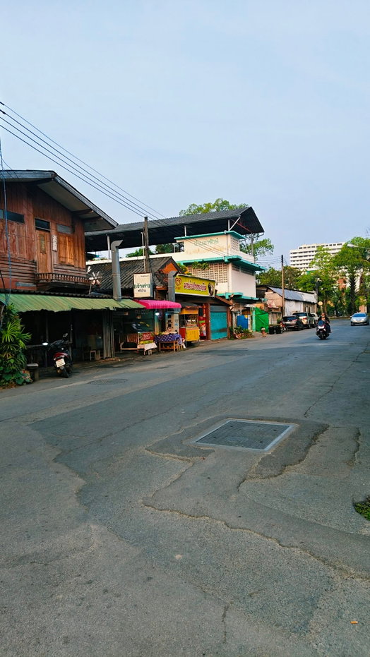 picture Land for sell old city Chiangmai - 2/4