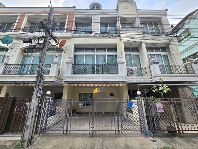picture FOR RENT TOWNHOUSE PROPERTY 30000 BAHT per MONTH - 2/8
