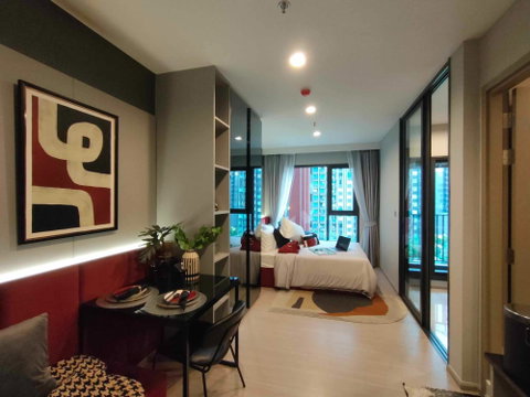 🌆✨ FOR RENT: Life Asoke Hype — MODERN HIGH-RISE CITY LIVING! 💰 Rental Price: 18,000 THB/month!!