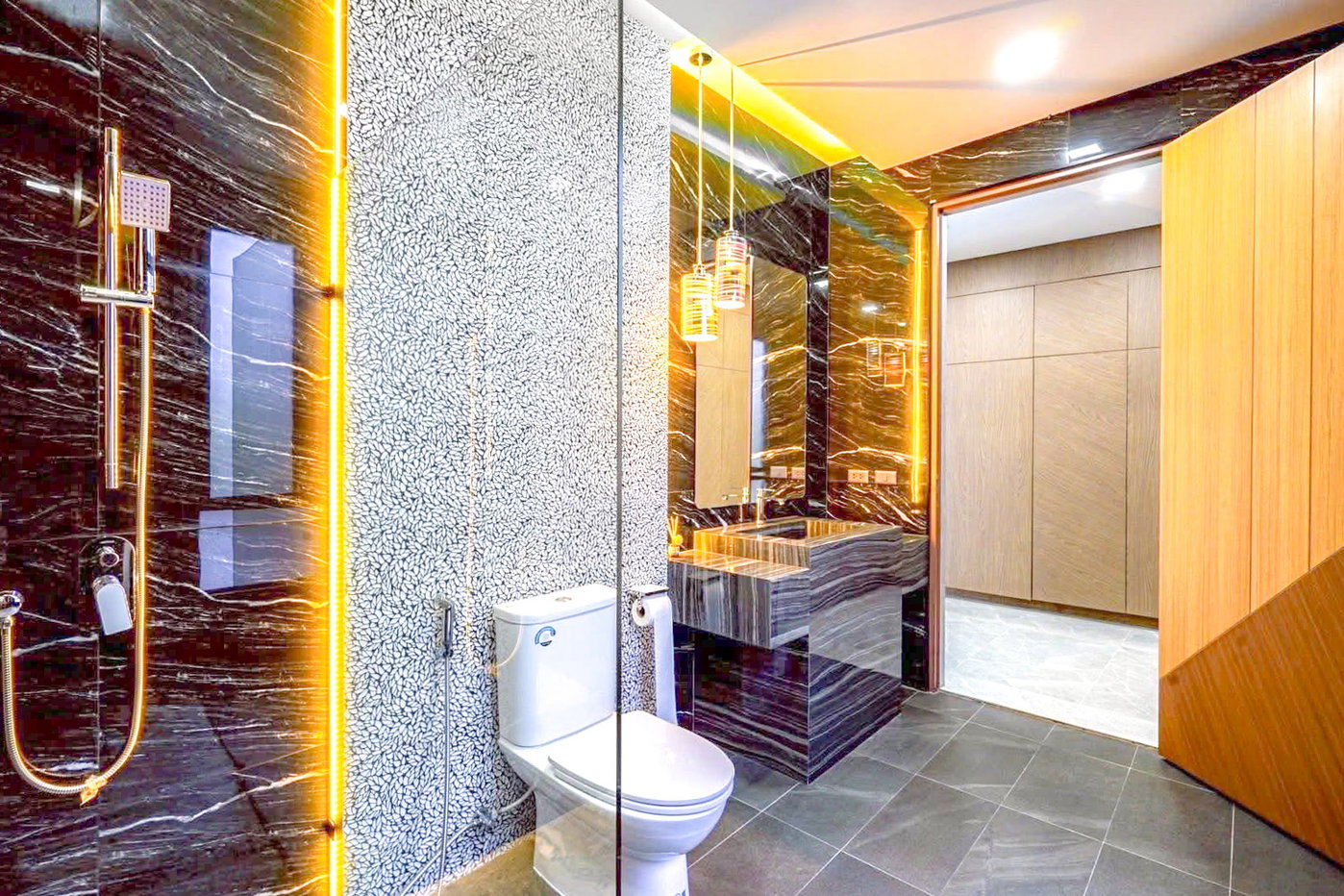 รูป Luxury Pool Villa for Sale East Pattaya - รูปที่ 8/14