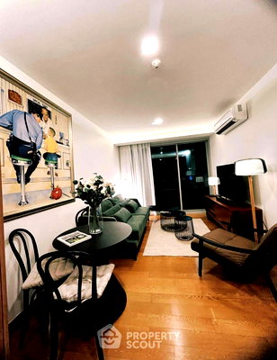 Condos for rent : Via 31 2-BR Condo Near MRT Sukhumvit, 71 Sqm, 4th Floor (ID 2159154)