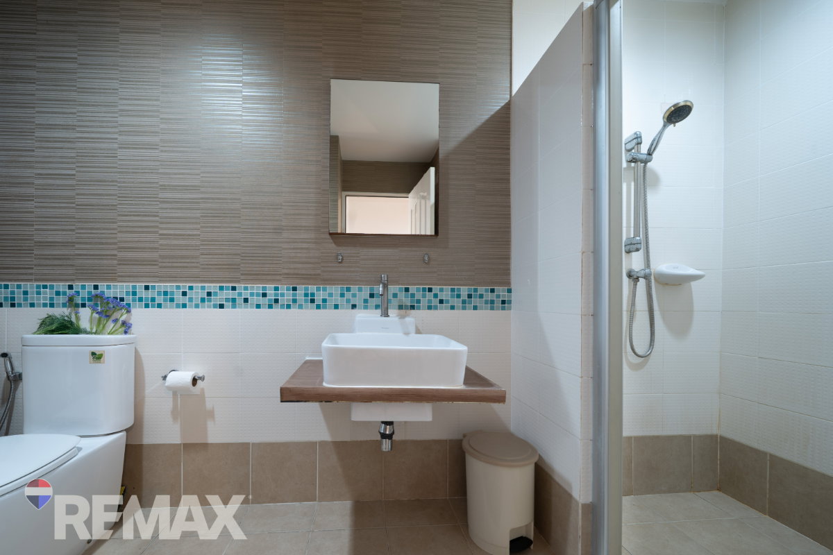 รูป ขายด่วน! Townhome 3 ชั้น บ้านหัวมุมใกล้ BTS สุขุมวิท101/1 (อุดมสุข 51) - รูปที่ 12/33