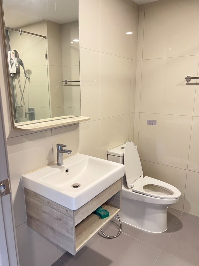 รูป SALAYA​ One​  ห้องขนาด​ 34  ตรม​ 16,000​บ./ด 🌿วิวสระ🍃🥳.ฟรี.Wifi.ฟรีรถรับส่ง​ห้องราคาดีพร้อมถูกจอง​ สนใจทักไลน์​ได้เลยค่ะ💁💥มีรถรับส่งมหิดล🚙   - รูปที่ 7/8