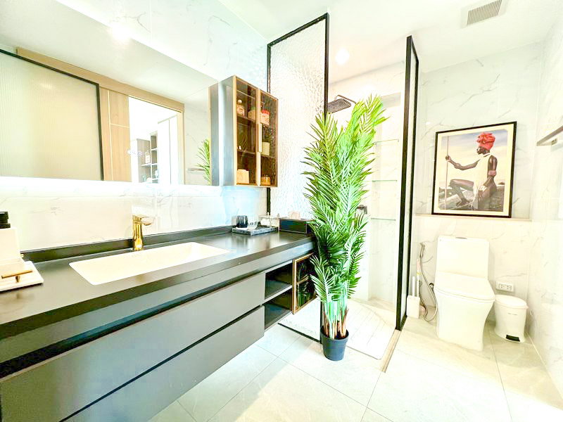 รูป The Riviera Jomtien Condo for Sale Sea View Corner - รูปที่ 13/14