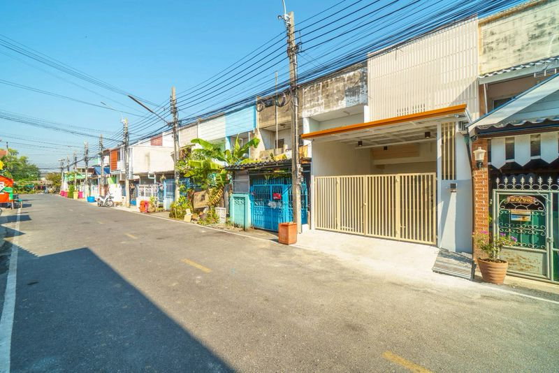 รูป ขายทาวน์เฮ้าส์ ธารทอง 2 วัดลาดปลาดุก 18 ตรว. 3 นอน 2 น้ำ ใกล้รถไฟฟ้าคลองบางไผ่ เซ็นทรัลเวสต์เกต ต้นซอยแค่ 1 กม. สภาพพร้อมอยู่ - รูปที่ 2/22