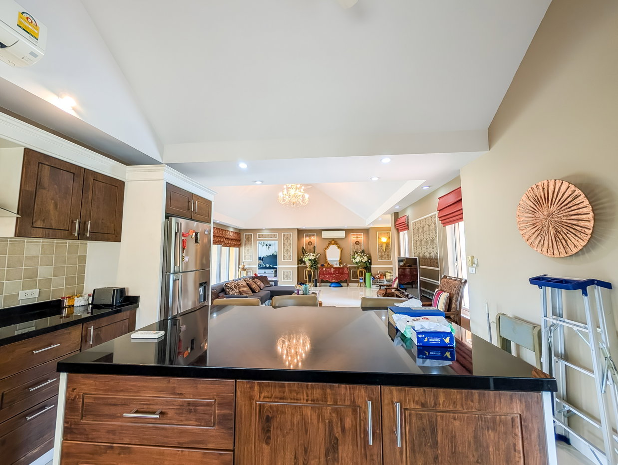รูป Luxury Pool Villa for Sale Huay Yai East Pattaya - รูปที่ 9/20