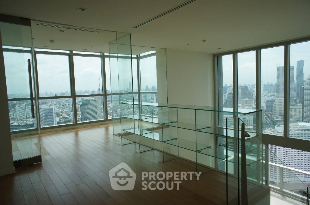 picture 3-BR Condo at The River Condominium near BTS Saphan Taksin (ID 512043) - 9/11