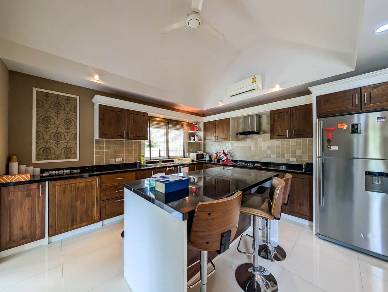 รูป Luxury Pool Villa for Sale Huay Yai East Pattaya - รูปที่ 8/20
