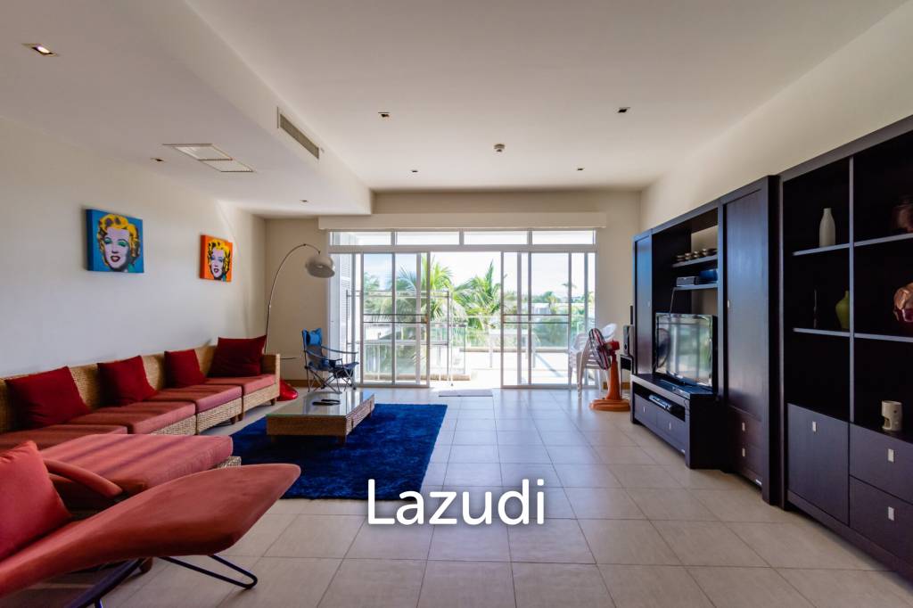 picture BLUE LAGOON : 2 Bed Pool View Condo - 2/21