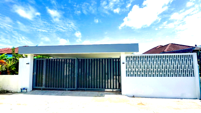 Houses for sale Bang Lamung Chonburi : Pool Villa for Sale Khao Noi East Pattaya Fully Furnished