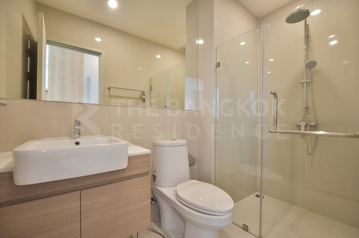 picture Easy Travel, Fully Utilized Space Noble Revolve Ratchada near MRT Cultural Center of Thailand Station - 4/10