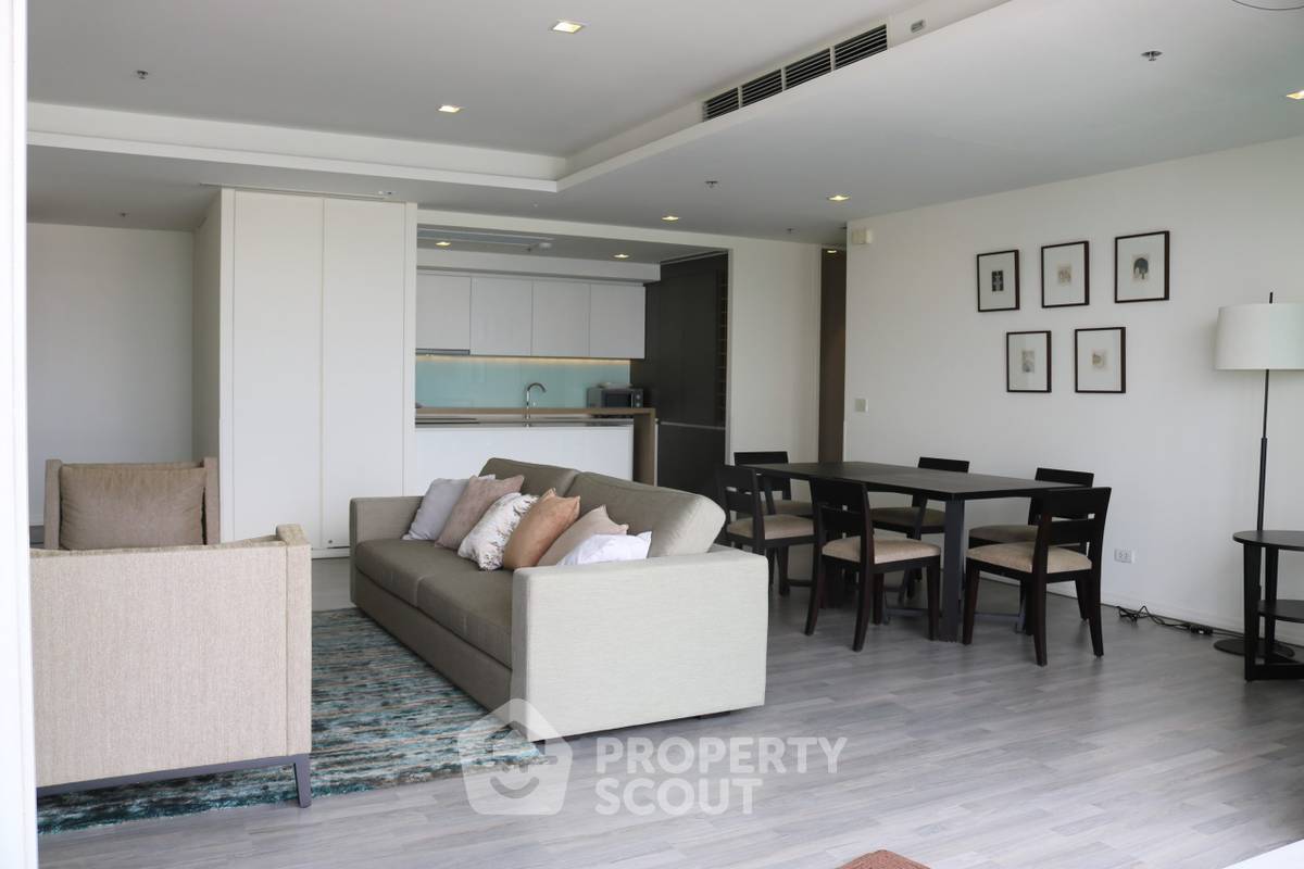 picture 3-BR Condo at The River Condominium near BTS Saphan Taksin (ID 510740) - 1/7