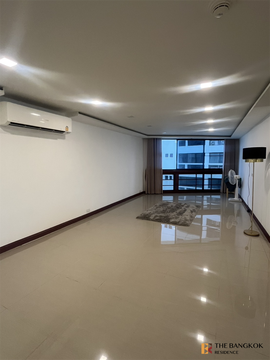 Ready-to-move-in Condo President Park Sukhumvit 24